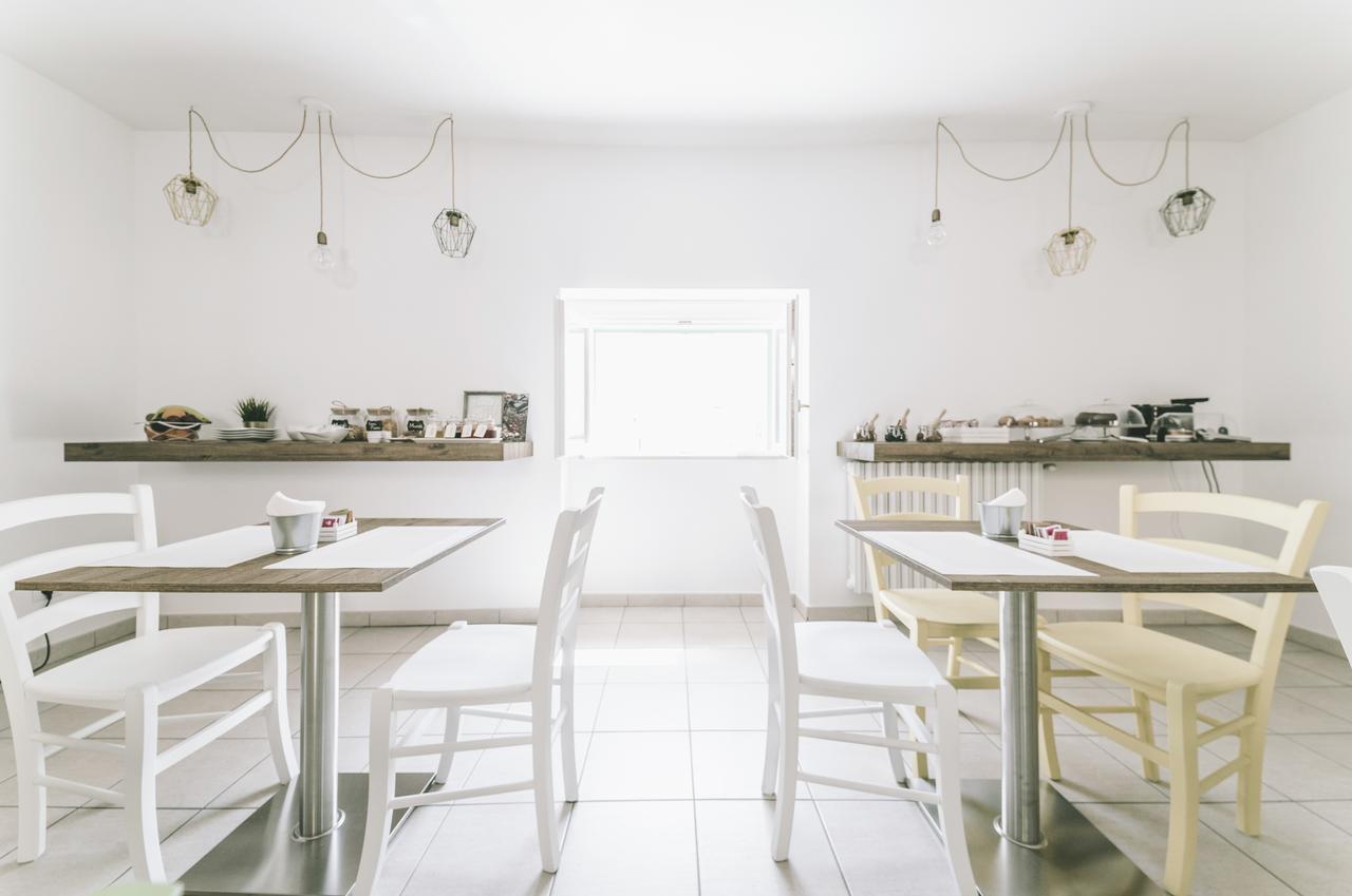 Vandelia B&B Molfetta Buitenkant foto